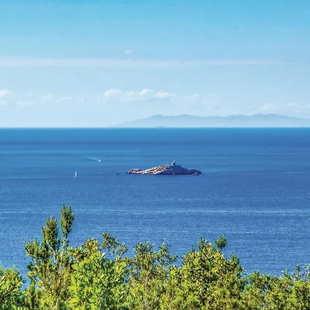 Holiday home Altana